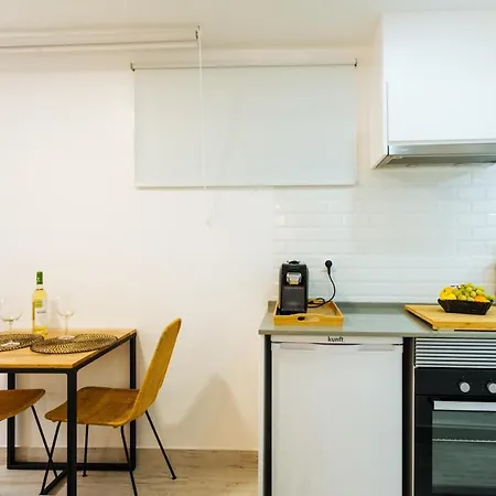 Cozy & Small In The Center Apartment Lissabon