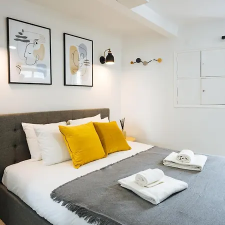 Cozy & Small In The Center Lissabon