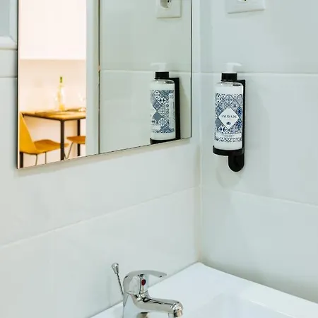 Cozy & Small In The Center