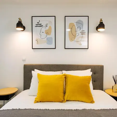 Cozy & Small In The Center 아파트 리스본
